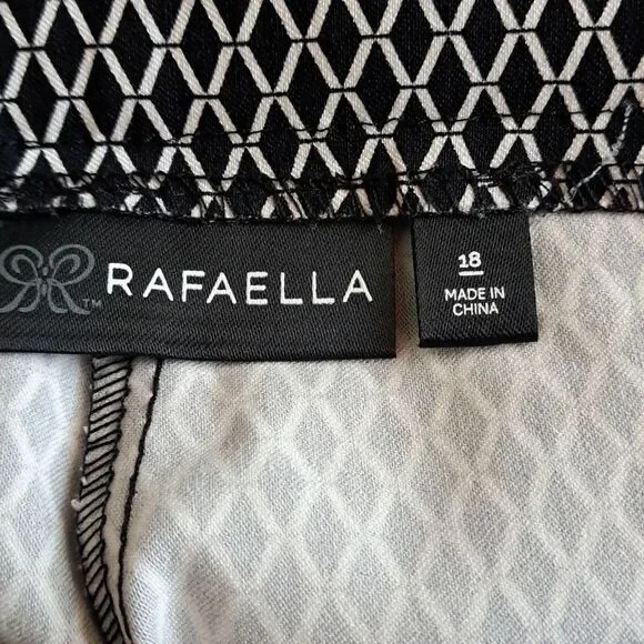 RAFAELLA STRETCH CAPRI 18 - Picture 8 of 11